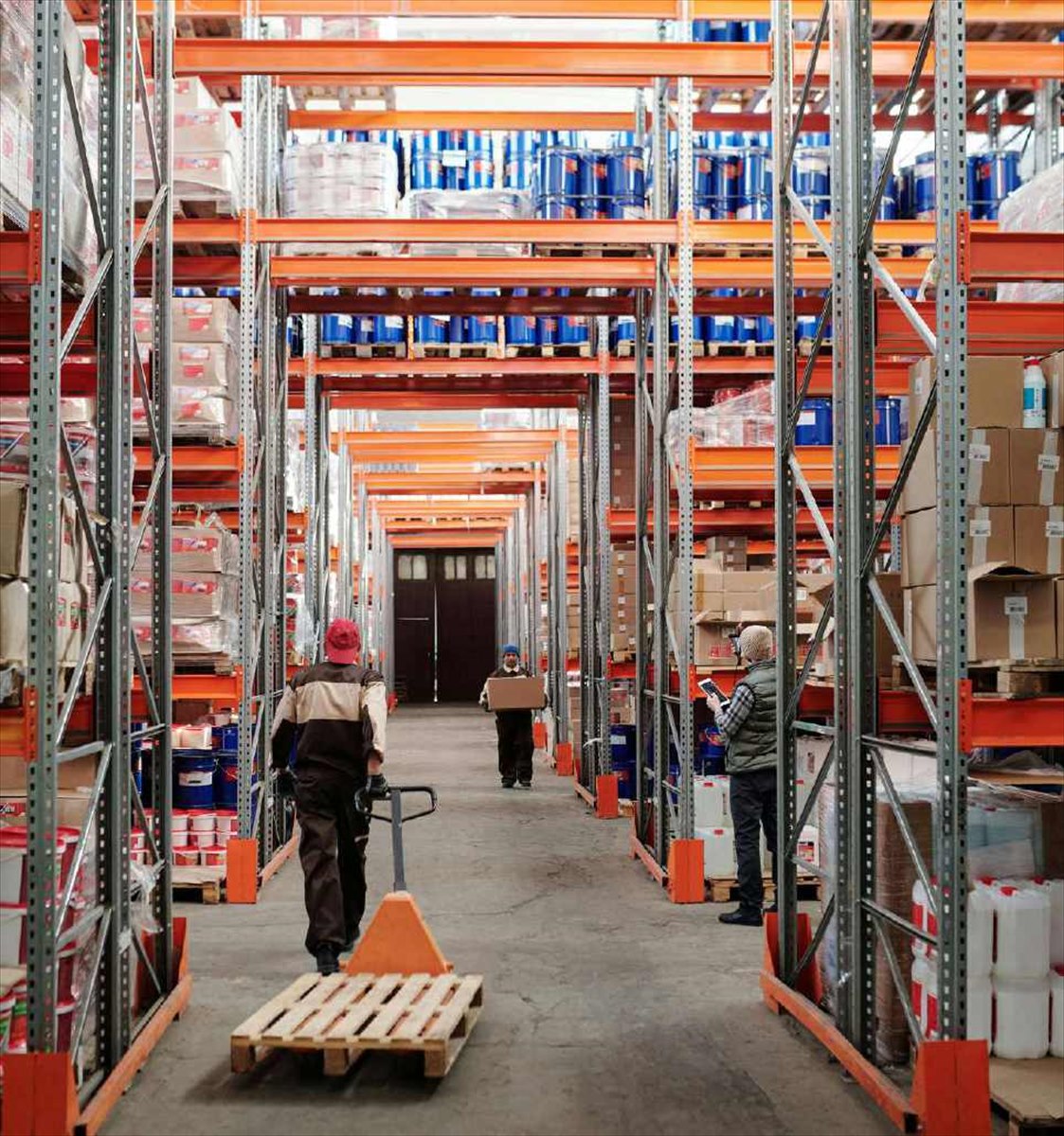 Warehousing and distribution facility